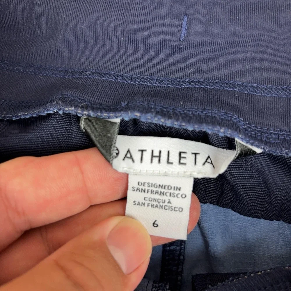Athleta Trekkie North Jogger Pants Womens Size 6 Blue Floral Hiking Travel Nylon